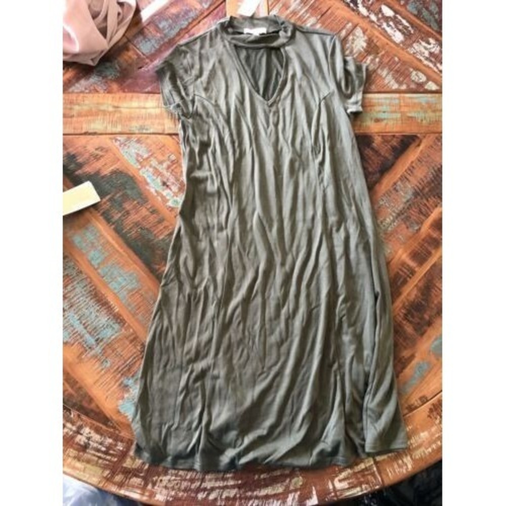 Womens Maurices V neck collar Dress NWT SIZE XS